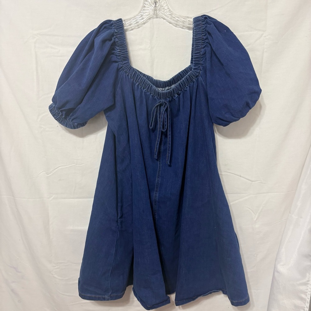 Denim Dress with sweet bubble sleeves and a loose fit - Picture 2 of 7